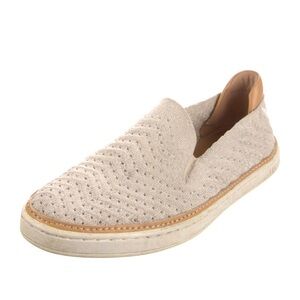 UGG 8 off white Slip-On Espadrille Sneakers